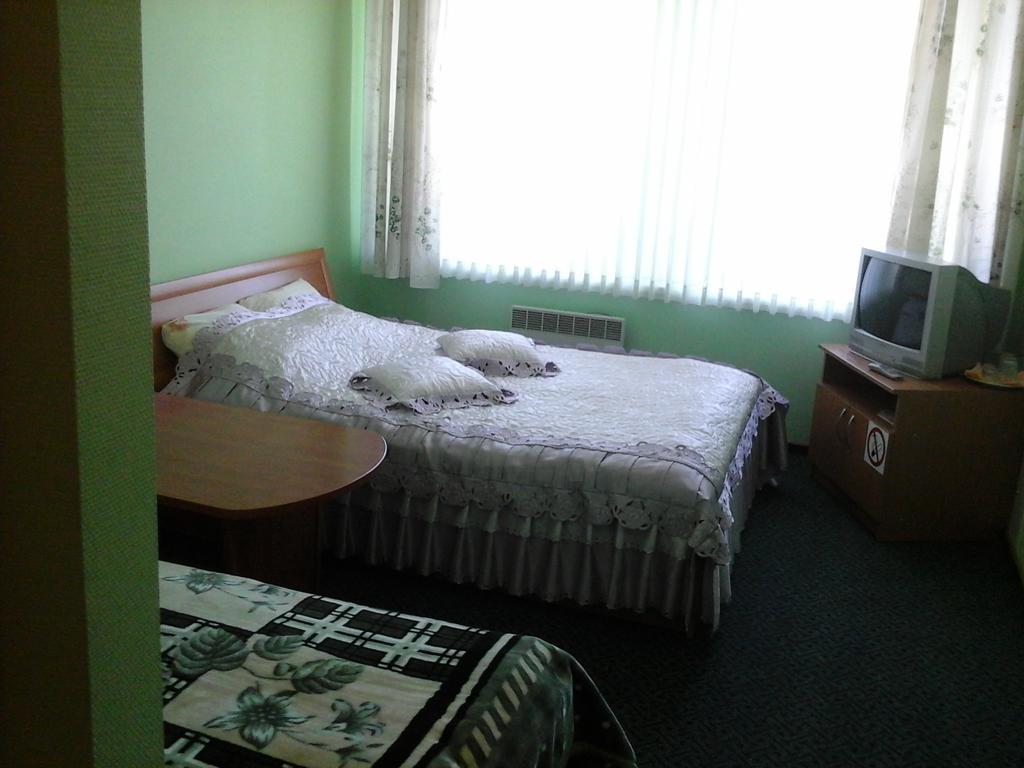 Skaistaziede Hotel Šiauliai Kamer foto
