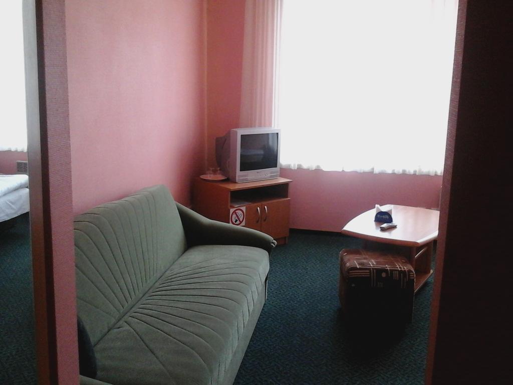 Skaistaziede Hotel Šiauliai Kamer foto