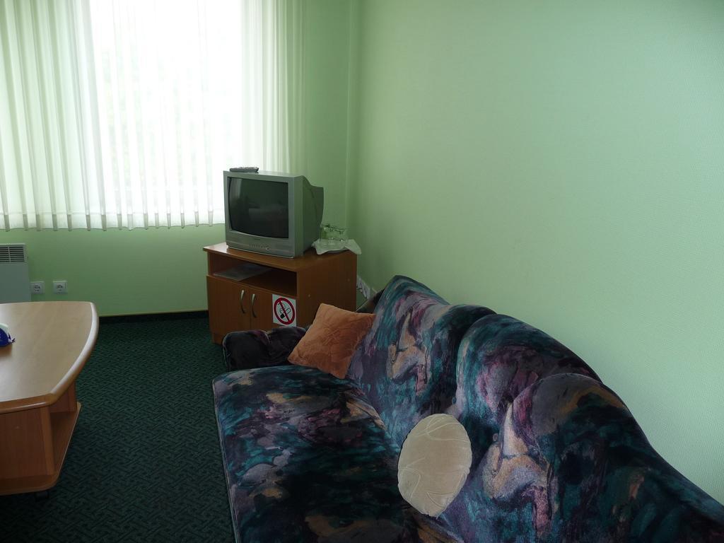 Skaistaziede Hotel Šiauliai Kamer foto