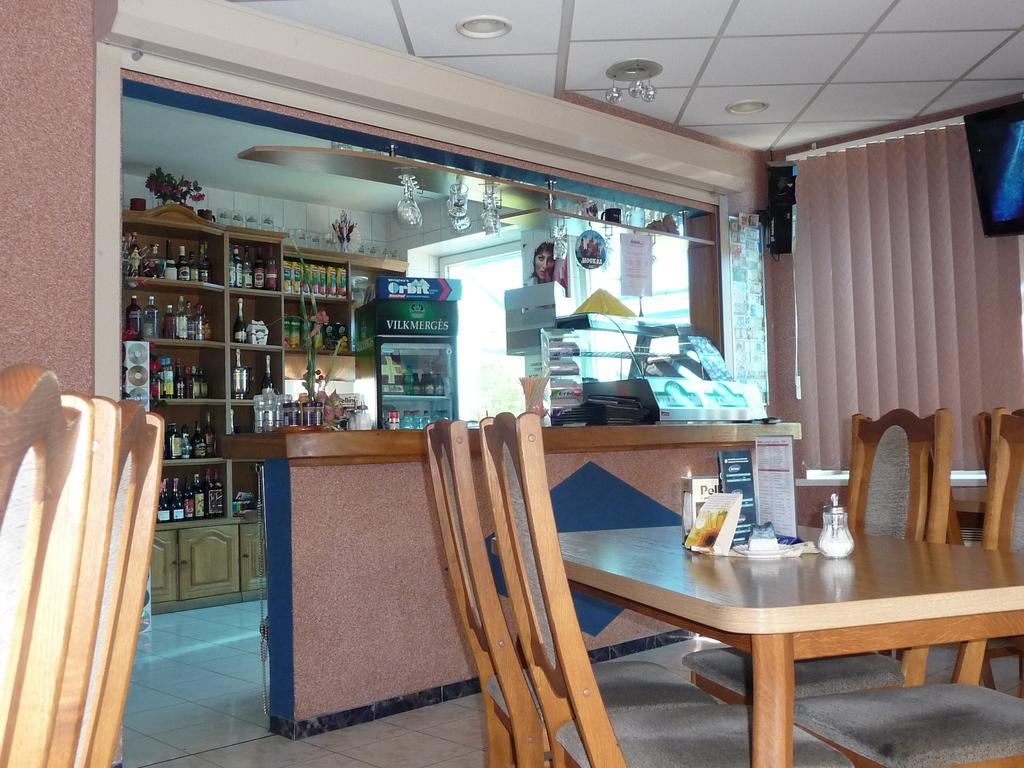 Skaistaziede Hotel Šiauliai Buitenkant foto