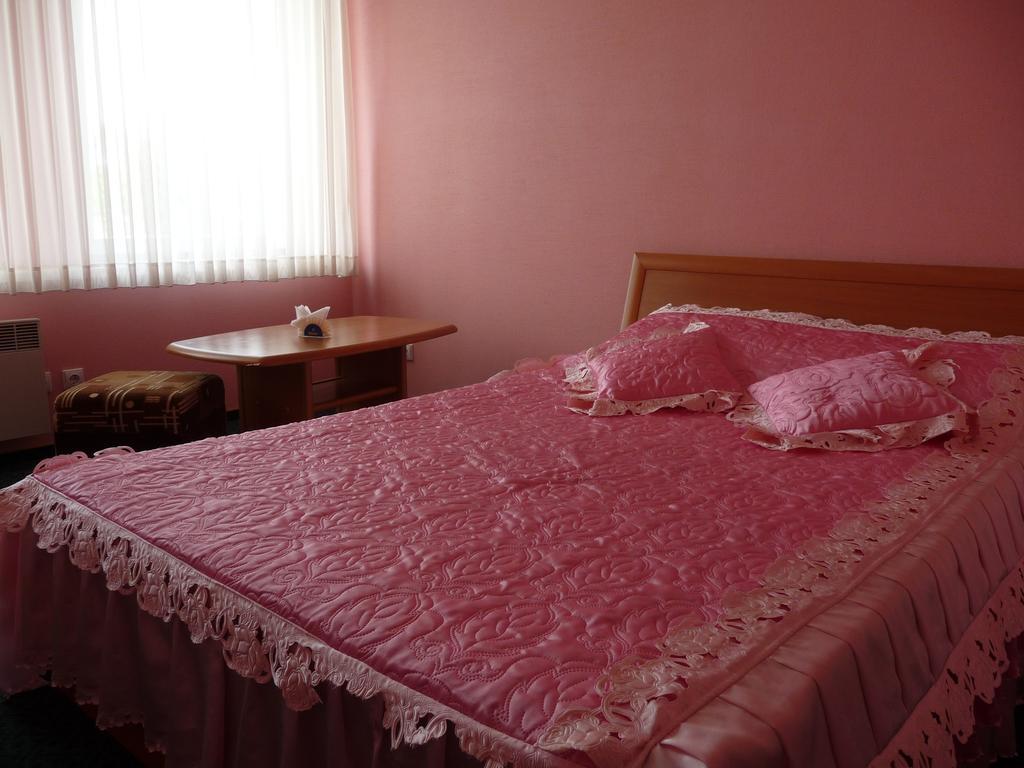 Skaistaziede Hotel Šiauliai Kamer foto